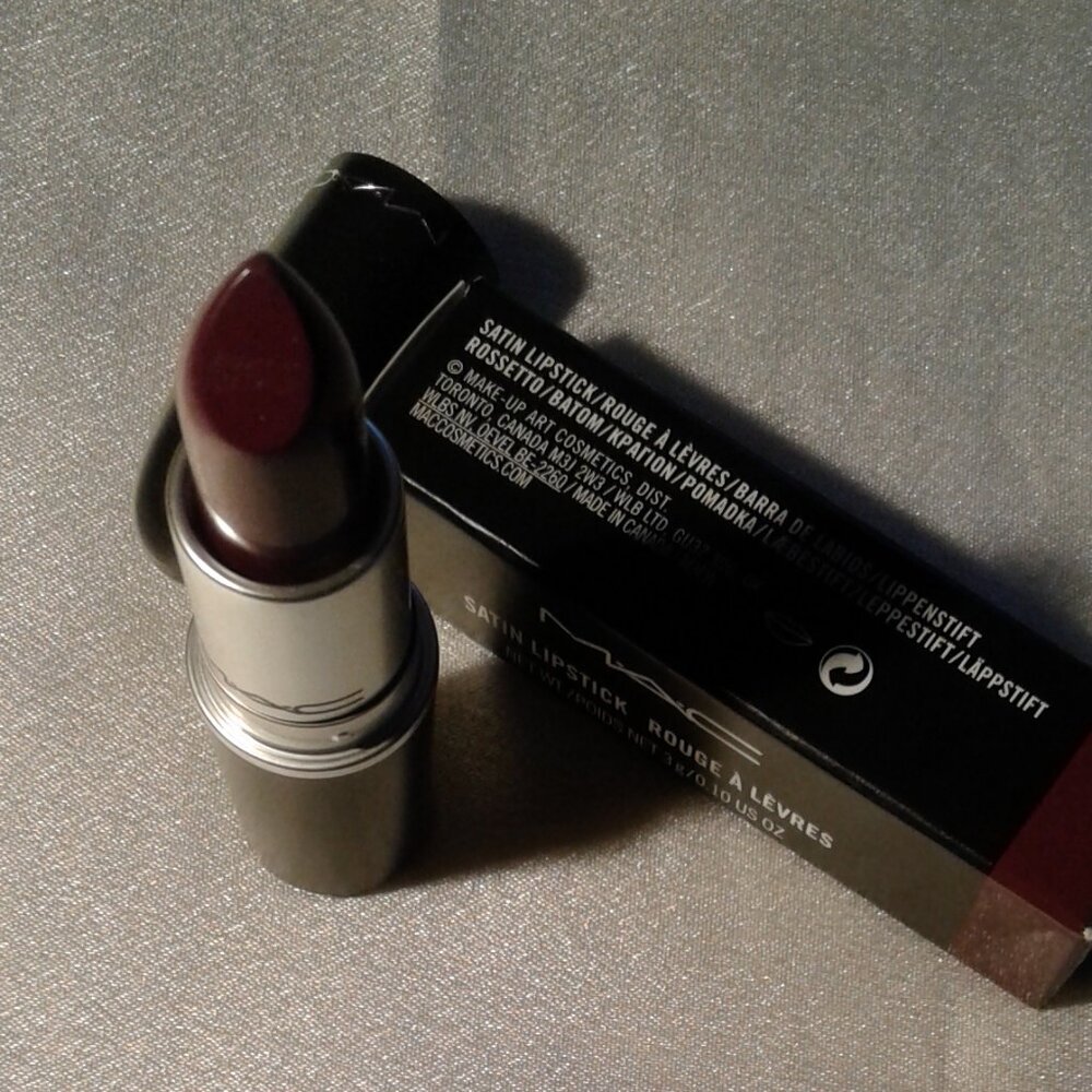 NEW!  (1) Mac Lipstick Rebel #619 - Full-Size Lipstick